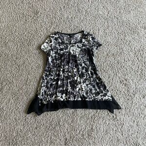Simply Vera Wang babydoll top